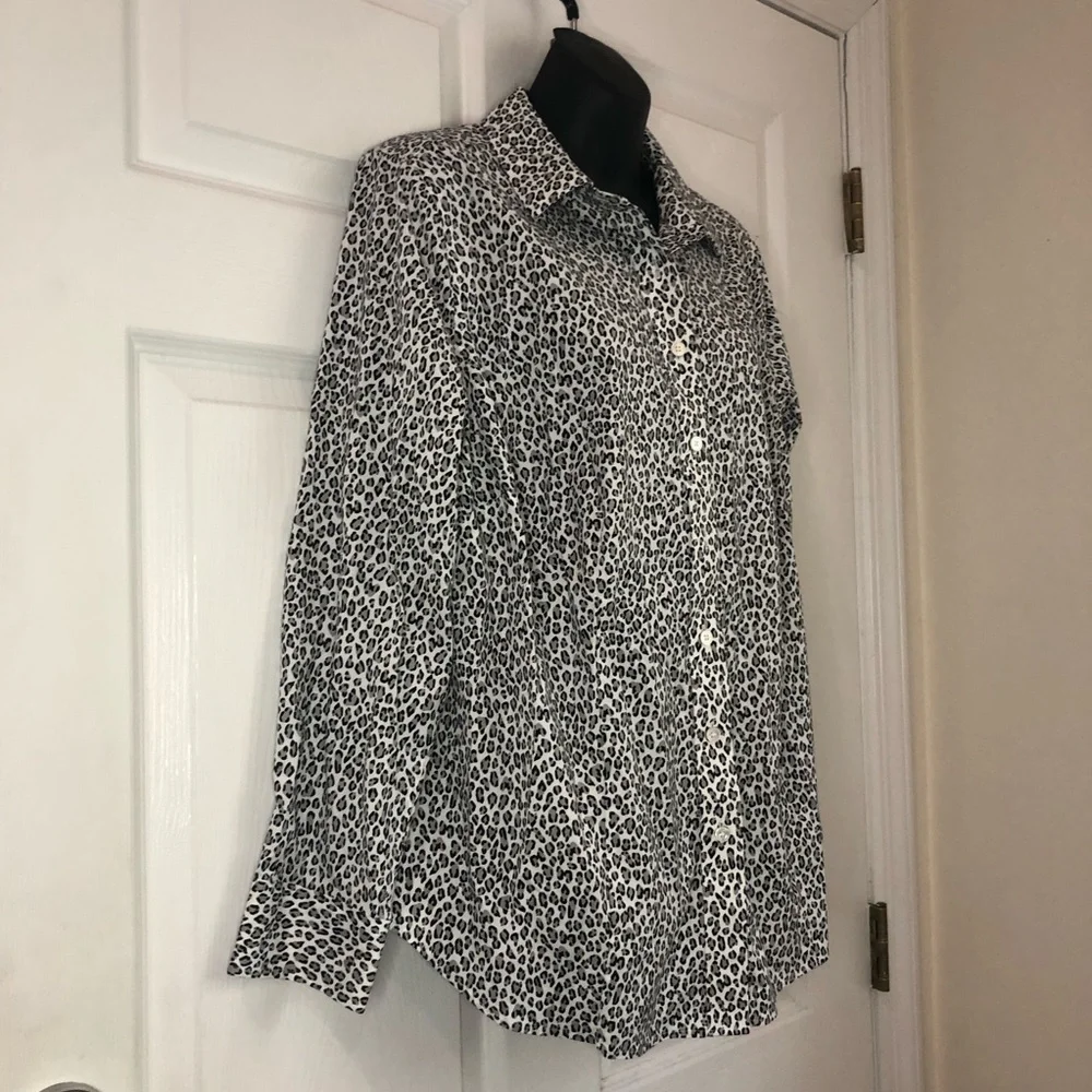 TALBOTS No Iron gray black white leopard print long sleeve button down size 14W